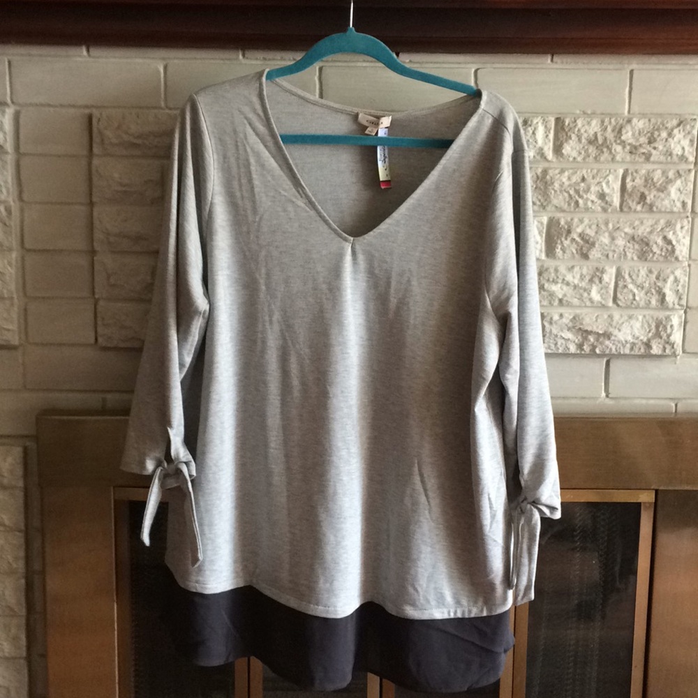 Grey 3/4 sleeve blouse